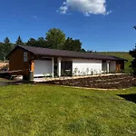 Κάμπινγκ Teepee A Karavanove Stani Koupalo Janovicky