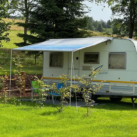 Teepee A Karavanove Stani Koupalo Janovicky Hermankovice