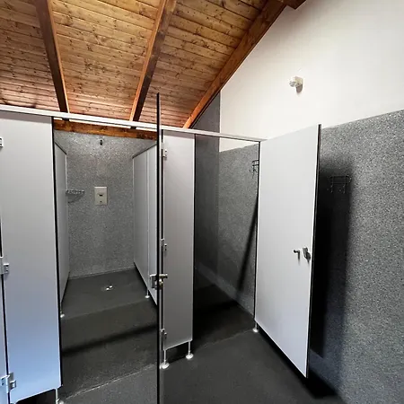 Kemp Teepee A Karavanové Stání Koupálo Janovičky *