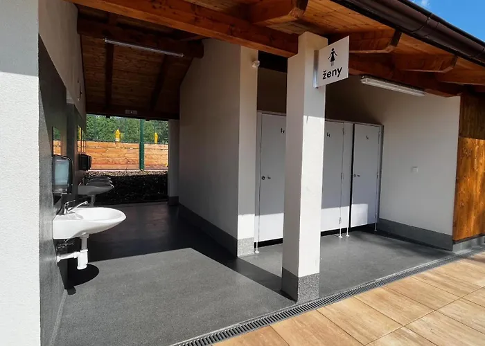 Кемпинг Teepee A Karavanove Stani Koupalo Janovicky *